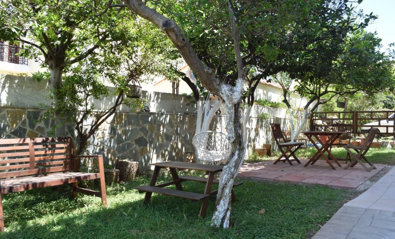 Modern Apartment With Garden Kíszamosz Kültér fotó